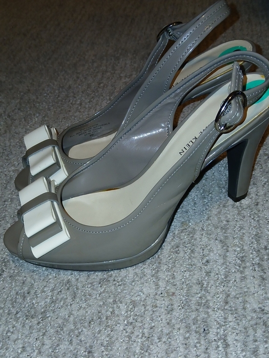 Anne Klein Shoes - Anne Klein Womens Taupe Patent Leather Slingback Peep Toe Heels White Bow Sz: 8
